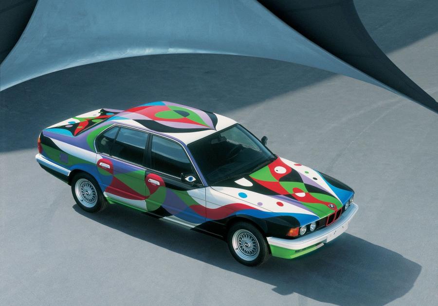  BMW 730i Art Car by Cesar Manrique 1990 года  (фото 7 из 8)